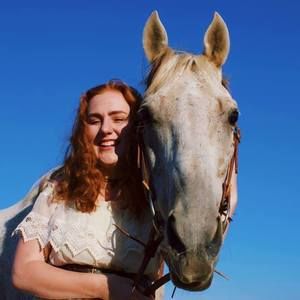 Meet your Posher, Gracie